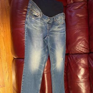 Womens Gap maternity jeans size 30/10 cigarette  distressed  Brand new no tags